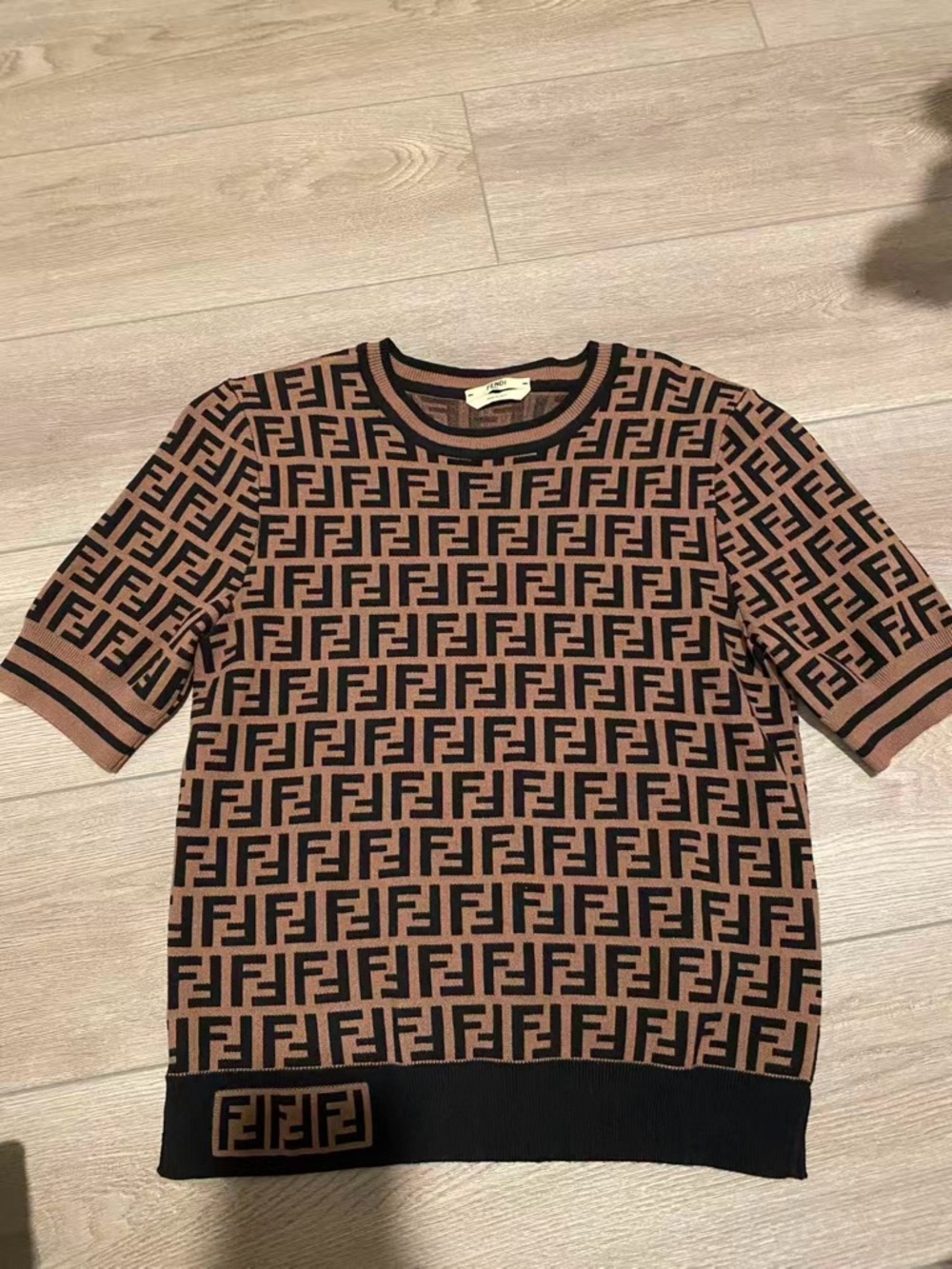 Authentic New Fendi Brown and Black Logo Sweater - Picture 2 of 7